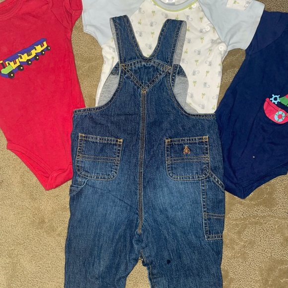 4 piece GAP jean overalls 12 months - Picture 3 of 3